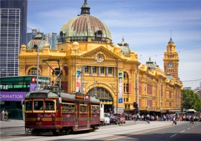 MELBOURNE, AUSTRALIA - OCTOBER 29 Iconic Flinders Street Station was completed in 1910